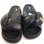 ASOS New  DESIGN Flexing padded knotted slides in black, women size US 6 Photo 1