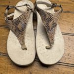 Vionic  Kirra Snakeskin‎ Print Thong Sandals Women's Size 6 Tan Black Photo 2