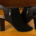 Tahari  Mercy Black Suede Bootie Sz. 10 Photo 0