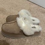 UGG Slippers Photo 0