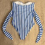 Blue and white one Photo 6