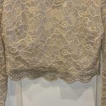 Bebe BRAND CREME LACE L/S TOP HAS BUILT IN LINING PRETTY AND VERSATILE MEDIUM Photo 3