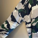 Treasure & Bond oversized camo print sweater in a size 3X Photo 1