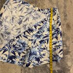 Ellen Tracy  Blue and White Patterned Skorts Photo 5