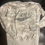 Bobbie & Brooks Bobbie Brooks ladies “Love” gray camo crew neck sweatshirt  size M Photo 0