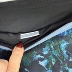 Lululemon  Athletica Running In The City 7/8 Leggings Floral Blue Denim Multi 8 Photo 5