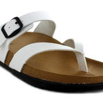 Aerosoft  Women’s Hola White Slip-On Sandals Size 39 Summer Beach Vacation Photo 0