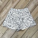 The Fifth Label White And Black Floral Print High Waisted Shorts Size XS Photo 0