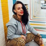 𝅺celestial Bodiez Gray Leopard Print Hooded Cropped Sweatshirt Size Medium Gray Photo 0