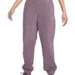 Nike Therma-Fit One Women’s Loose Fleece Jogger Pants Photo 0