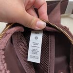 Lululemon Everywhere Belt Bag Fleece 1L Photo 7