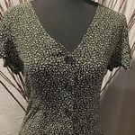 🌺NWT BB DAKOTA STEVE MADDEN BLACK AND YELLOW FLORAL ROMPER SIZE X Photo 3