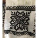 Muk Luks Snowflake Pattern Boot Socks Warmers Winter Cherry Girl Balletcore NEW White Photo 1