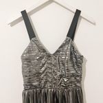 DKNY NEW NWT  Sleeveless Foil Plissé Maxi Dress Silver Metallic Cocktail Size XS Photo 3