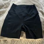 Cute and Comfortable Women's Navy Blue LNDR High Photo 0