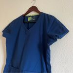 Women's Navy Blue Antidote Scrubs Scrub Top Size Medium Photo 1