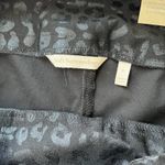 Soft Surroundings  Womens Black Leopard Print Legging Ankle Pants Size S Photo 4