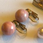Lot of 3 Clip On Earrings Gold Silver Tone Pale Pink Faux Pearl Marbled Pink Photo 2