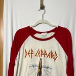 Forever 21  Raglan Def Leppard "High 'N' Dry" Graphic Shirt Size 1X Photo 1