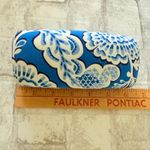 Vera Bradley  Clamshell Eyeglass Case Blue Floral - Flaw Photo 3