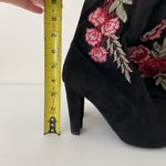 Wild Diva NWOT | women’s rose floral embroidered heeled knee high boots size 7.5 Photo 8