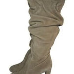 Women’s Hot in Hollywood Size 7 Faux Suede Dark Brown Knee High Boots Photo 0