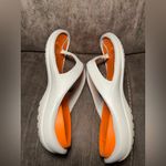 Crocs Athens Thong Sandals Pearl and Orange Women’s sz 7 Photo 5