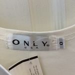 Only FINAL MARKDOWN NWT ladies  top 0x Photo 3