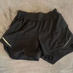 Lululemon  Hotty Hot Shorts 4" Photo 0