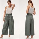 Aritzia The Group Babaton Kerri Moss Green Paper-bag Crop High Waist Pants Sz S Photo 1