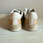 DV by Dolce Vit Dolce Vita Women's Azalia Sneaker Floral Photo 4