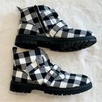 SO  Fettuccine Black and White Buffalo Checkered Ankle Boots Size: 10 Photo 1