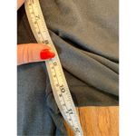 Under Armour  black cropped jogger pants size small Photo 3