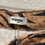 Wrangler  WOMEN'S HIGH RISE WILD WEST PURR PRINT STRAIGHT JEANS Photo 8