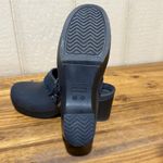 Crocs Womens Black Comfort Clog Shoes Size 9 Heel Strap Buckle Photo 3