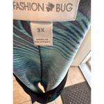 Fashion Bug  Women V-Neck Blue/Black Pull On Top Size 3X SKU C3023 Photo 4