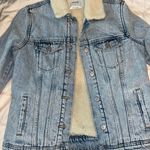 Old Navy fleece lined jean jacket Photo 0
