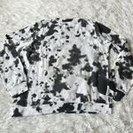 Def Leppard   black white tie dye tiger print crew neck sweatshirt size Medium Photo 3