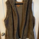 Koolaburra by Ugg brown hooded soft fury vest size‎ 3xl Size undefined Photo 0