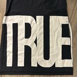 True Religion BIG TRUE RLGN ELONGATED SPLIT WOMENS TEE minor cracking on letters throughout XS Photo 1