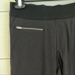 Athleta  Mod Trekkie Zipper Crop. Size 2 Photo 4