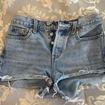 Levi’s 501 Shorts Photo 0