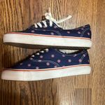 Marvel  Captain America Navy Women's Canvas Shoes like new Photo 1