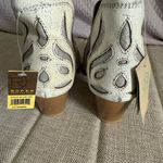 Roper WOMENS ROWDY GLITZ
Leather Ankle Boots Sz 8.5 NWT White Photo 1