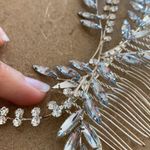 Beautiful Dainty Diamond hairpiece Photo 2