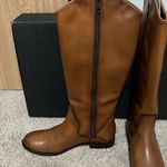 Frye Marissa Medallion inside zip Tall boot Color: Cognac     Size 8.5 NIB Photo 10