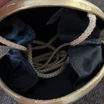 Source Unknown Gold Metallic Shell Clutch Mini Purse Snap Closure Crossbody Strap Black Inside Photo 12