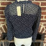 Monteau NWT los angeles floral navy blouse Photo 2