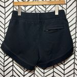 Fabletics  shorts Photo 1
