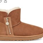 UGG  women’s size 9 chestnut side zippers Photo 8
